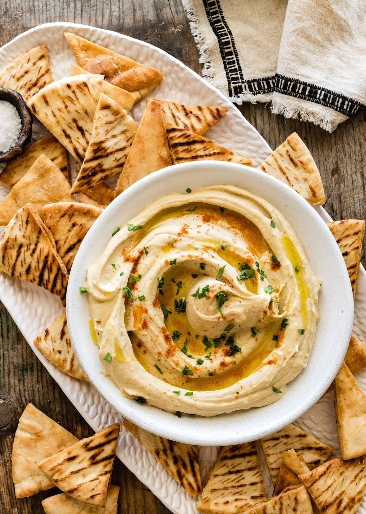 Chickpea hummus with extra creamy